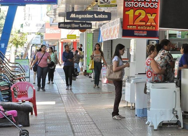 Começa hoje o horário especial de Natal para o comércio de Dourados