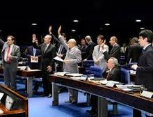 Senado aprova fim de doações de empresas para campanhas políticas 