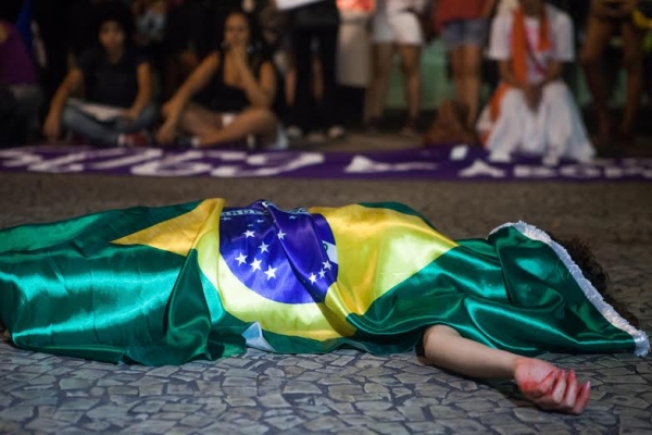 Com PL de Cunha, mulheres são violentadas duas vezes