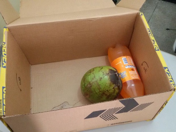 Idoso compra celulares pela internet e recebe coco e refrigerante na Paraíba