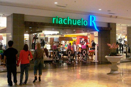 Lojas Riachuelo é acusada pelo MP por usar terceirização para precarizar trabalhadores