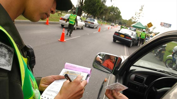 Multa de trânsito fica até 900% mais cara a partir de sábado